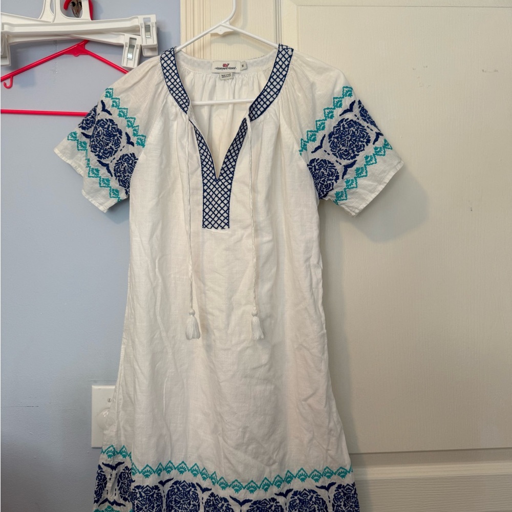 Woman’s Vineyard Vines Lined Cover up. Size xs